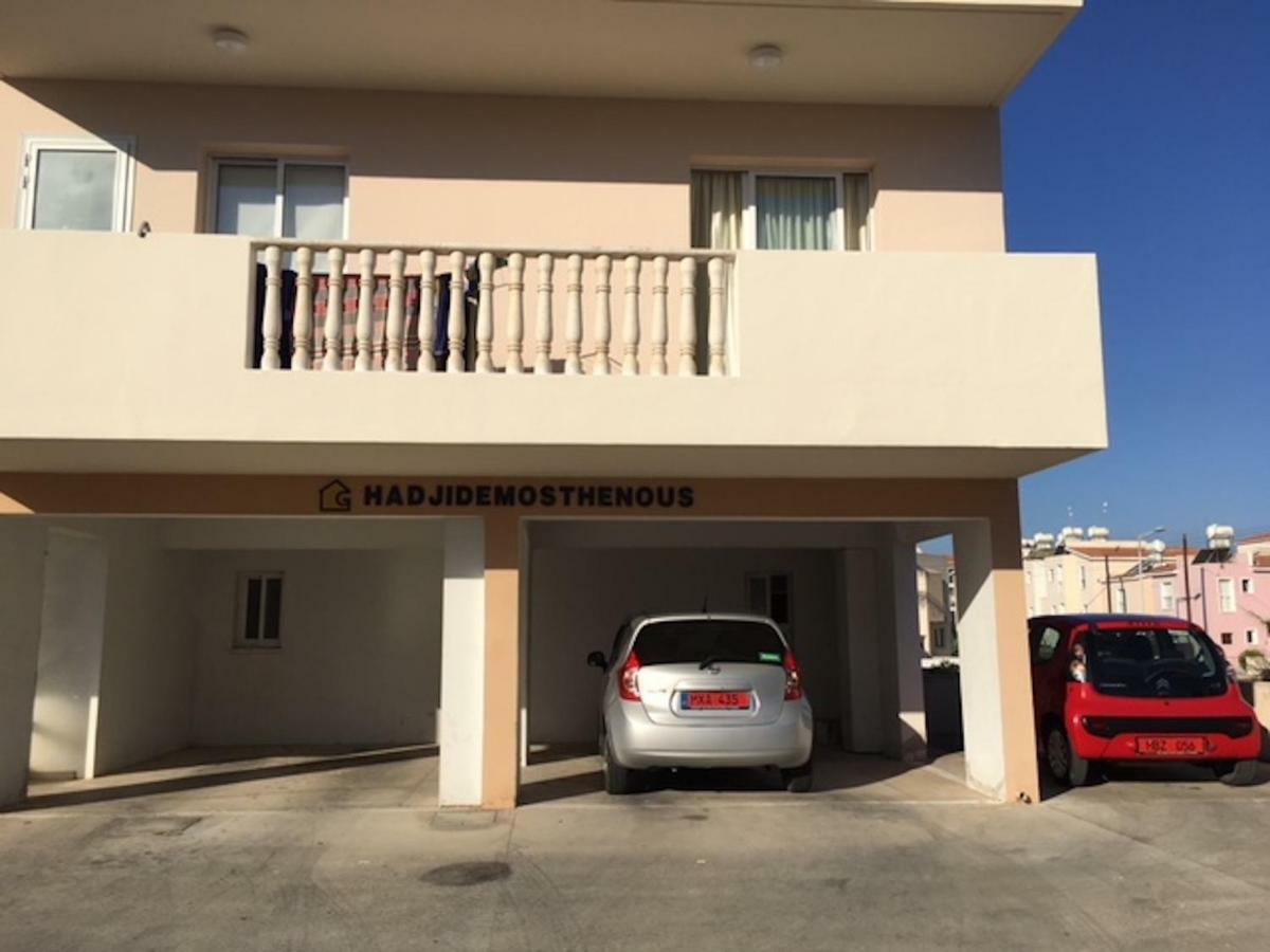 Beautiful 2 Bed Apartment With Great Views In Paphos Exterior foto